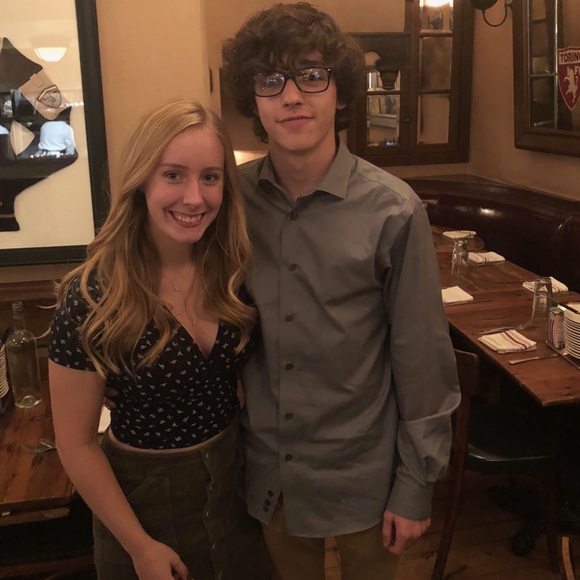 Meet your Posher, Megan - Picture 3 of 3